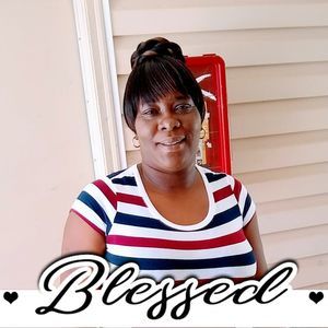 Meet your Posher, Latoya